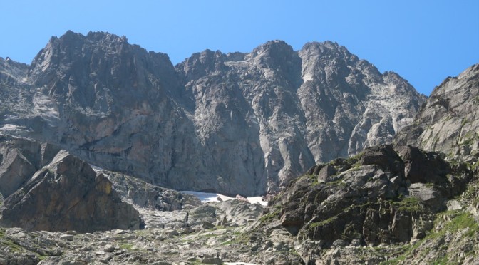 Adishatz (6a, 420 m). Pico Spijeoles (3065m).